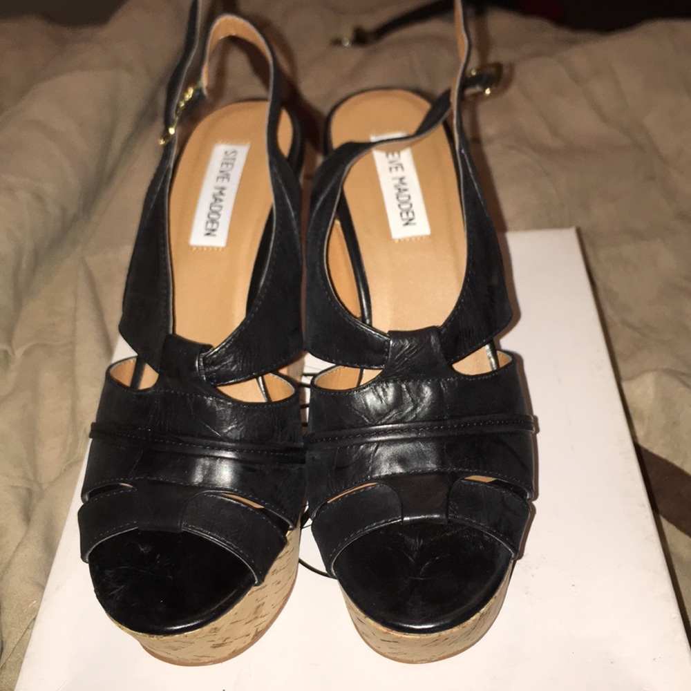 Steve Madden Black Leather platforms
